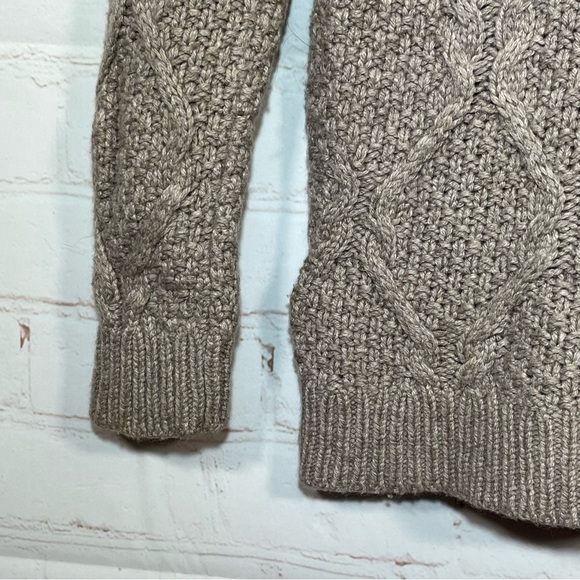 LOFT Off Shoulder Cable Knit Sweater Women's Size XS Beige Ribbed Wool Blend - Picture 7 of 10